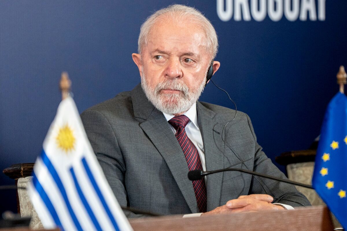 Featured image for Brazil's President Lula Stable in ICU After Brain Surgery