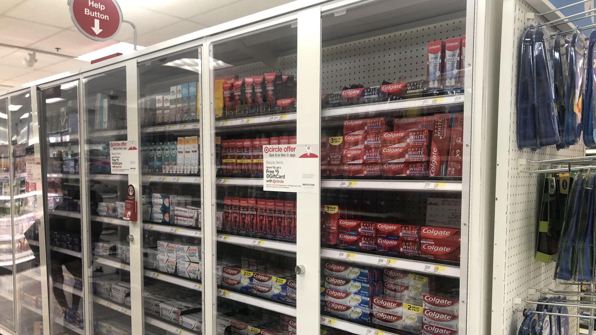"Target CEO Receives Grateful Feedback for Merchandise Security Measures"