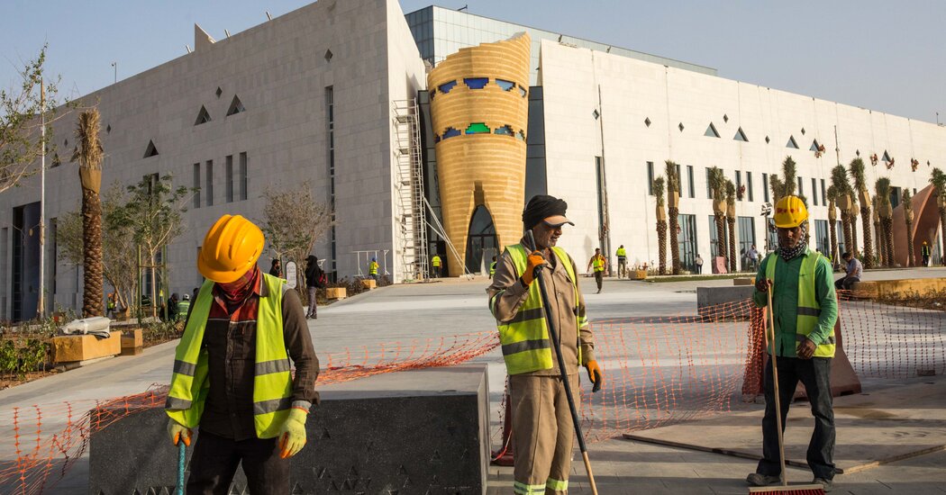 Featured image for Met Opera Seeks Saudi Aid to Address Financial Challenges