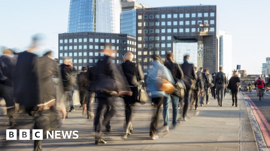 "IMF Urges UK Government to Avoid Tax Cuts Ahead of Budget"