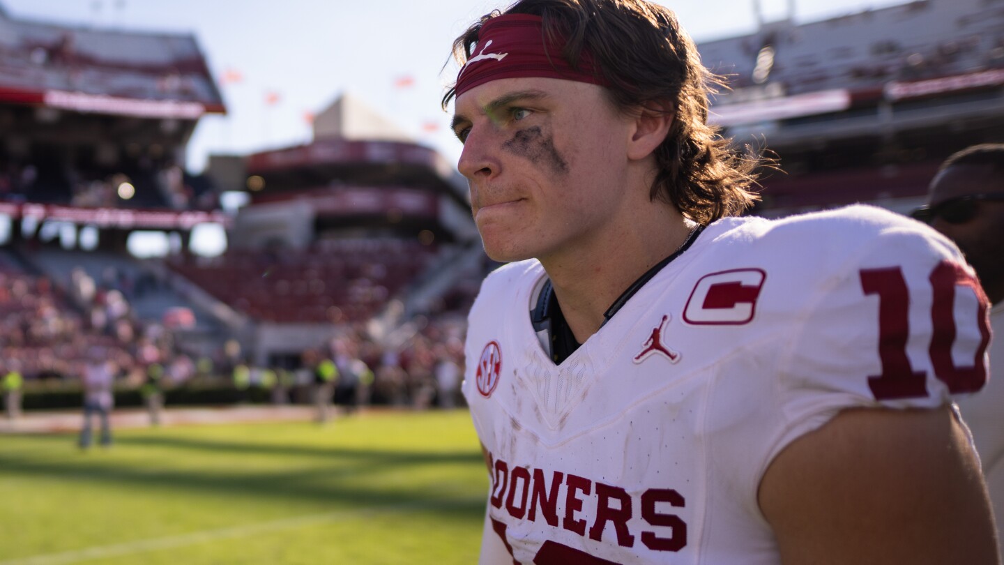 Featured image for SEC Dominates as AP Top 25 Playoff Race Heats Up