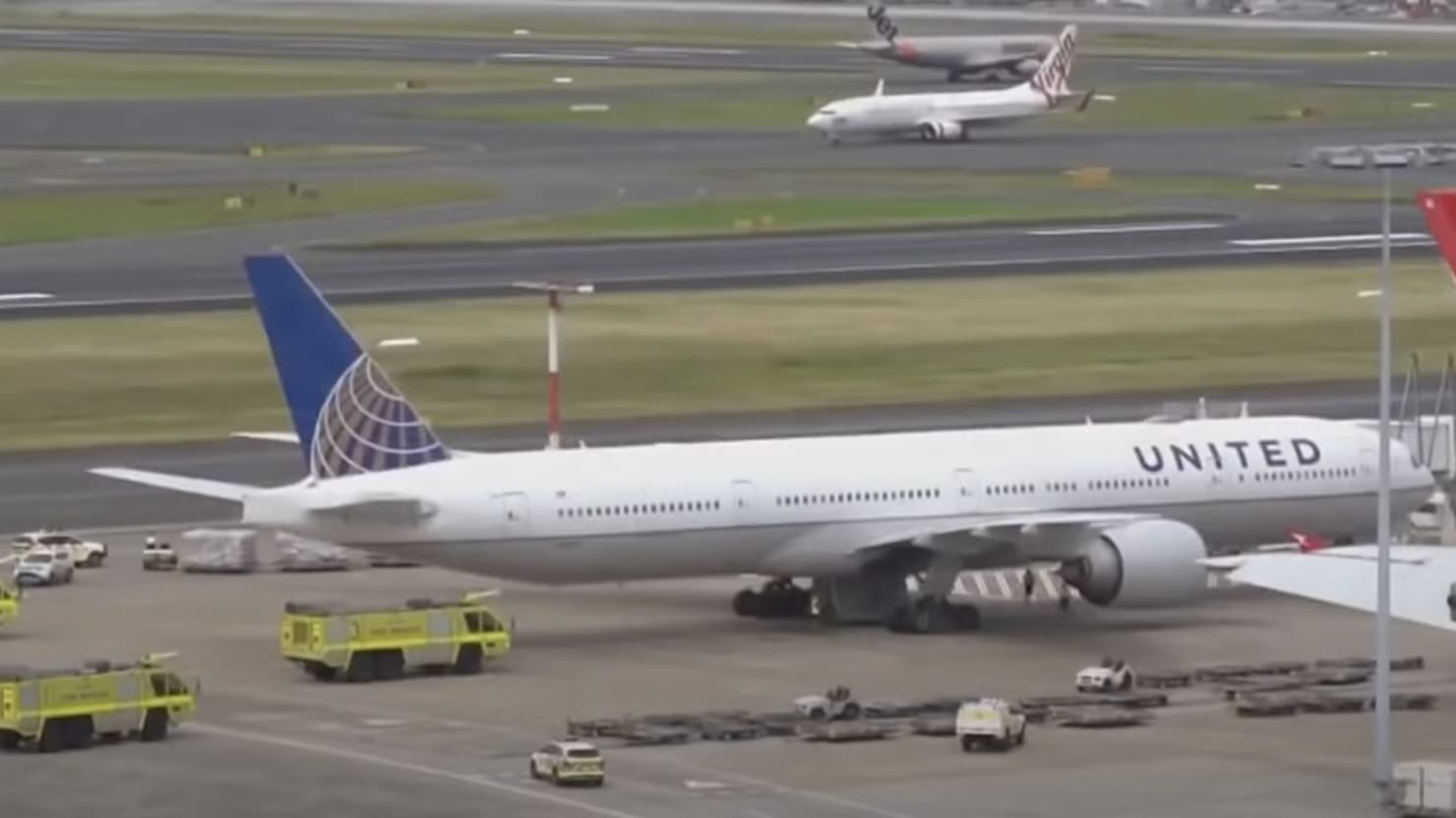 Featured image for "United Airlines Faces Fifth Maintenance Issue in a Week, Prompting Emergency Landings"