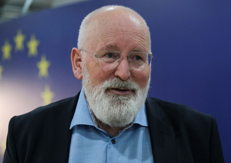 "EU Urges Global Dialogue on Climate Geoengineering Risks"