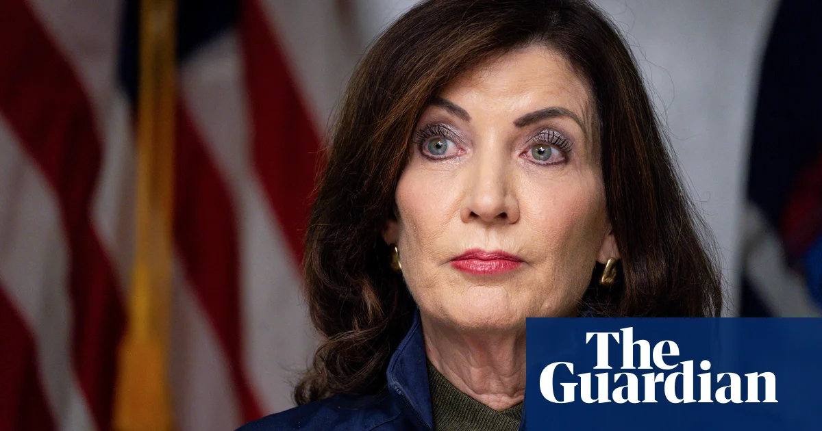 NY Governor Hochul Proposes Smartphone Ban in Schools