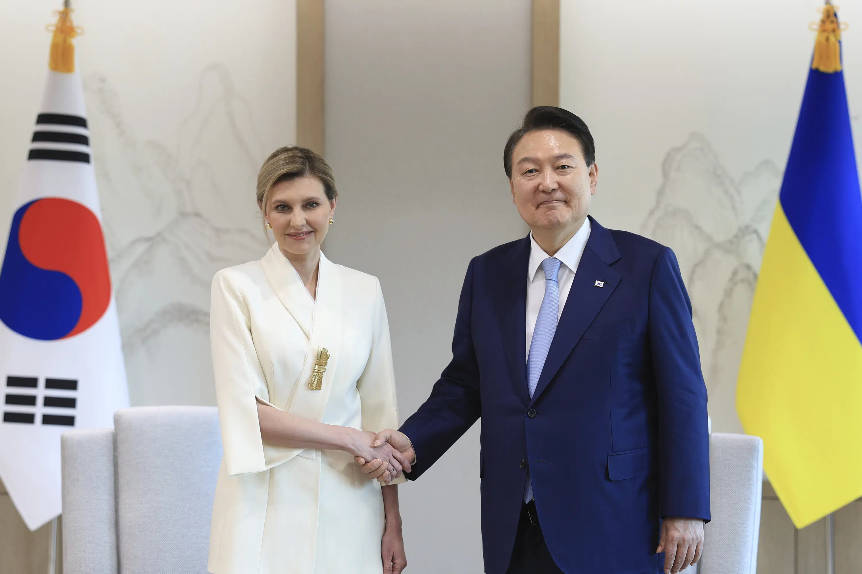 South Korean President pledges increased non-lethal aid to Ukraine