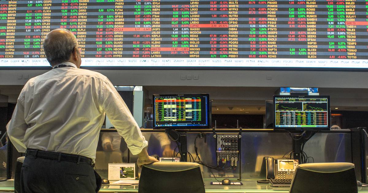 "Bitcoin ETF Surge: Investors Bet Big on $10 Trillion Market Potential"