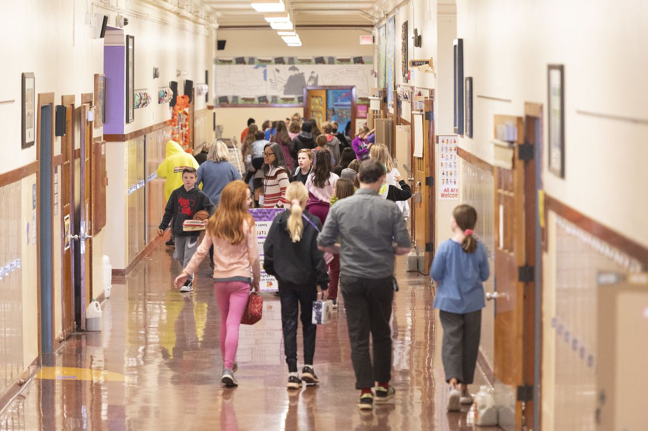 Featured image for "Portland teacher strike highlights class size concerns and ongoing negotiations"