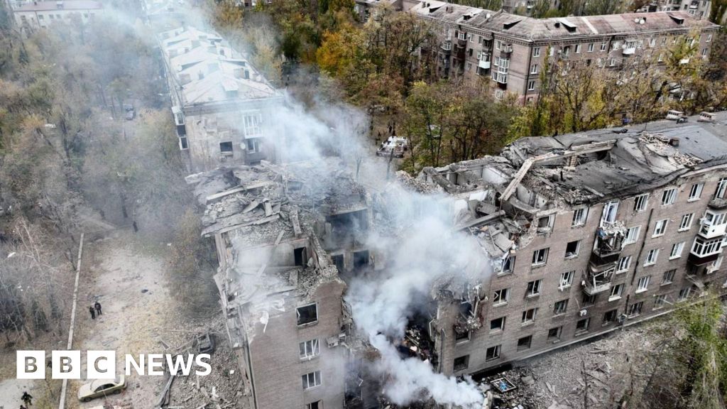 Six Dead in Ukraine Amid Escalating Russia Strikes and Political Tensions