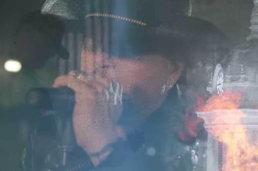 Featured image for "Jason Aldean's Politically Charged Song Sparks Controversy and Video Gets Pulled"