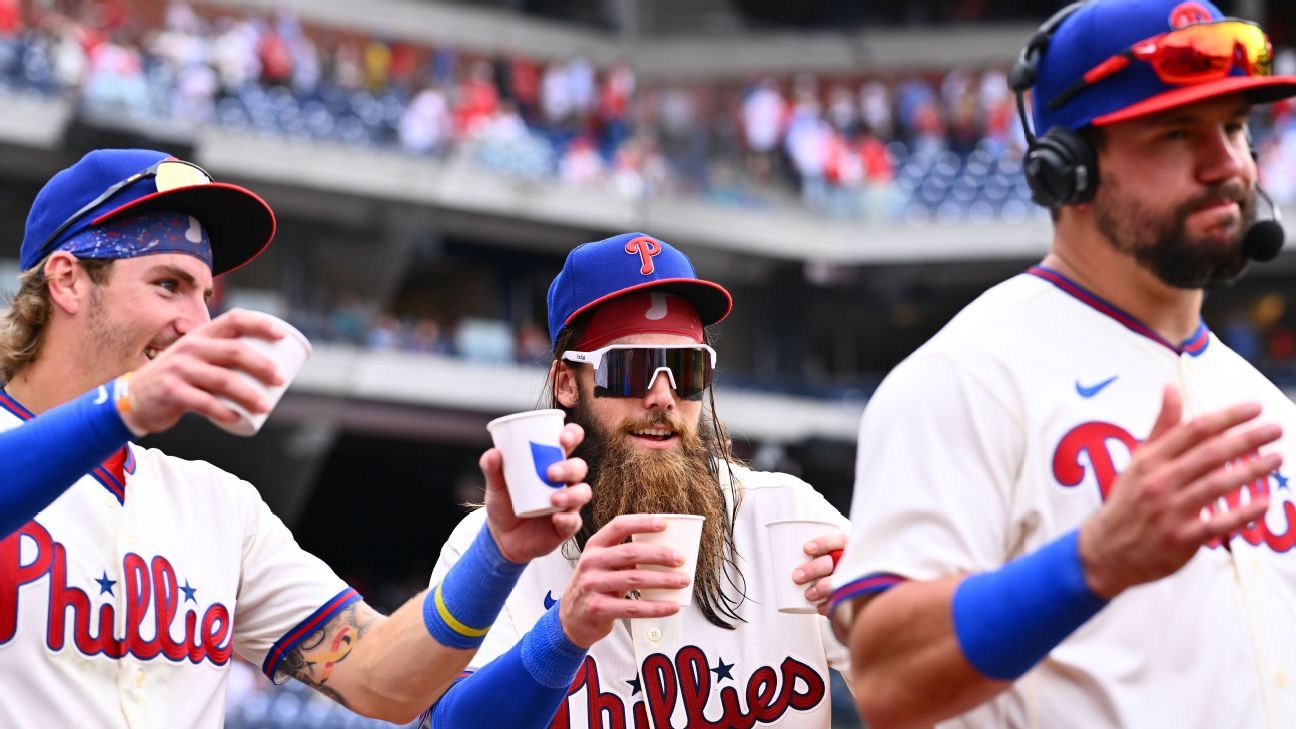 Phillies shake up lineup to end losing streak against Red Sox