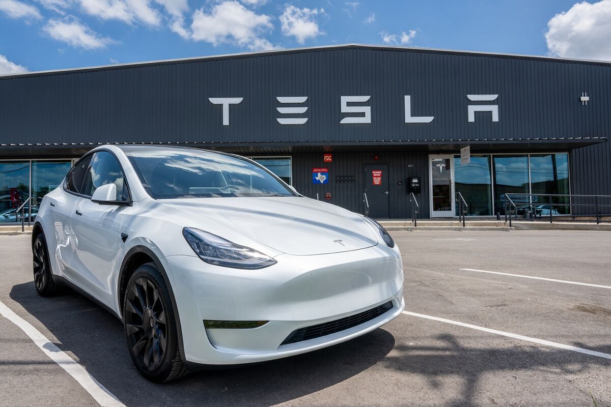 Tesla's Q1 Deliveries: A Brutal Decline Amid China Woes