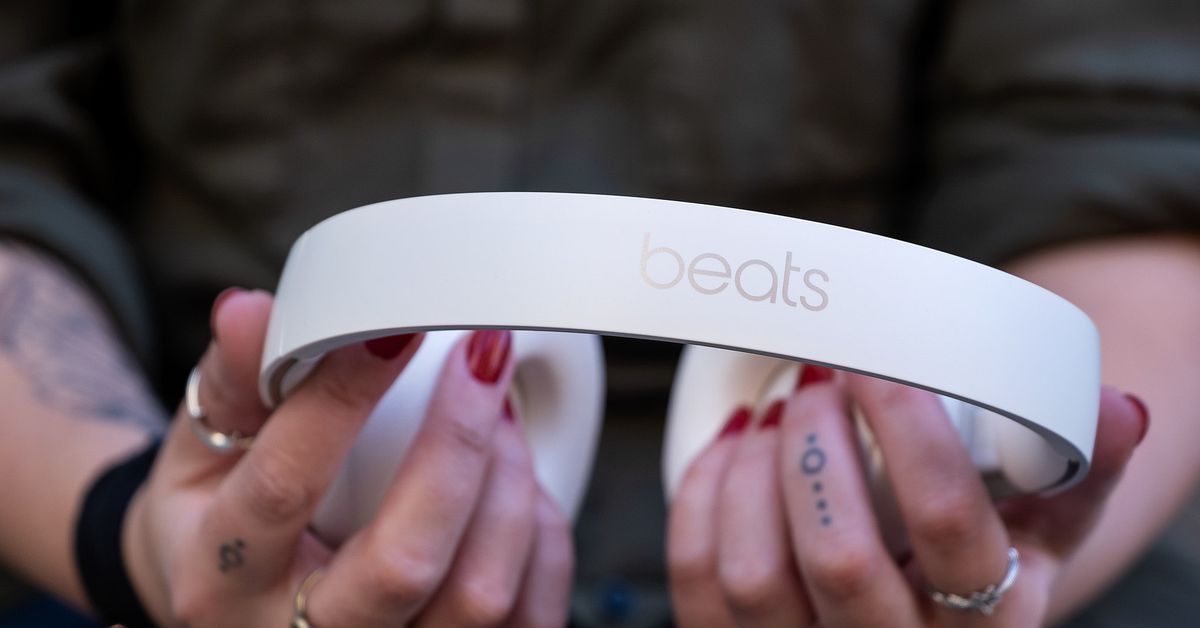 Featured image for Apple's Unveils New Beats Studio Pro Headphones with Spatial Audio and Custom Chip.