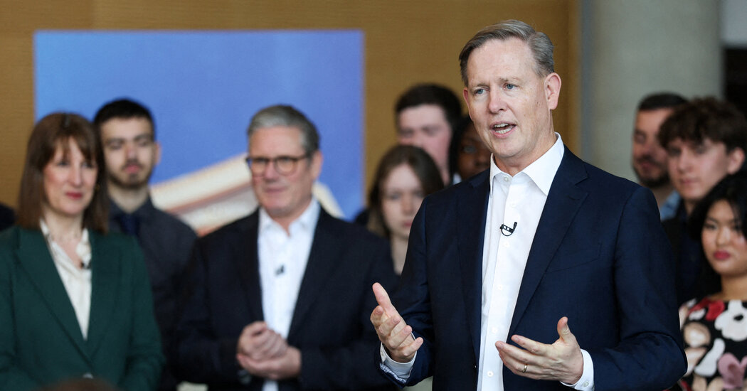 Featured image for Comcast Appoints Mike Cavanagh as Co-CEO with Brian Roberts