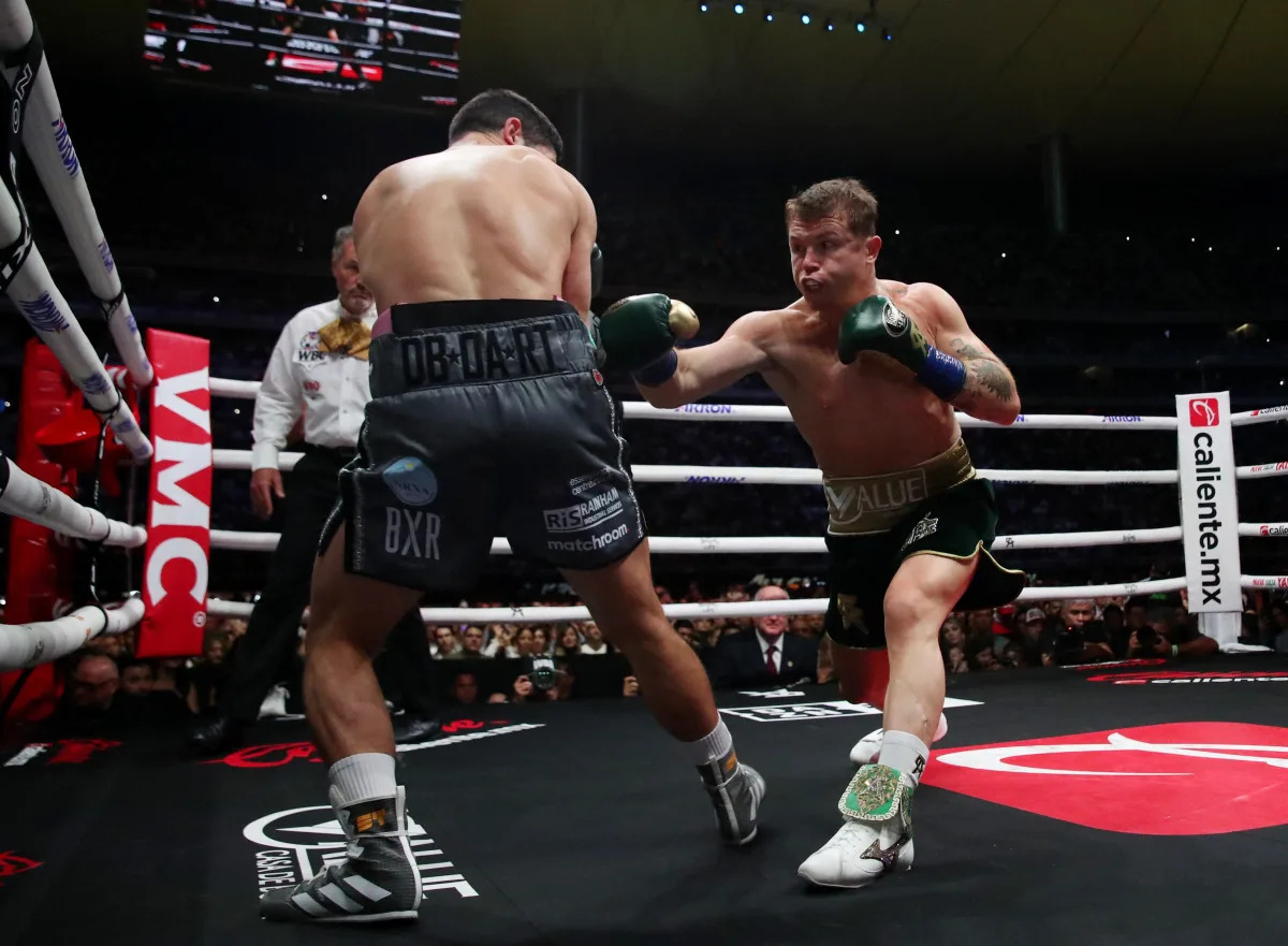 Featured image for Canelo Alvarez triumphs over John Ryder in dominant homecoming bout.