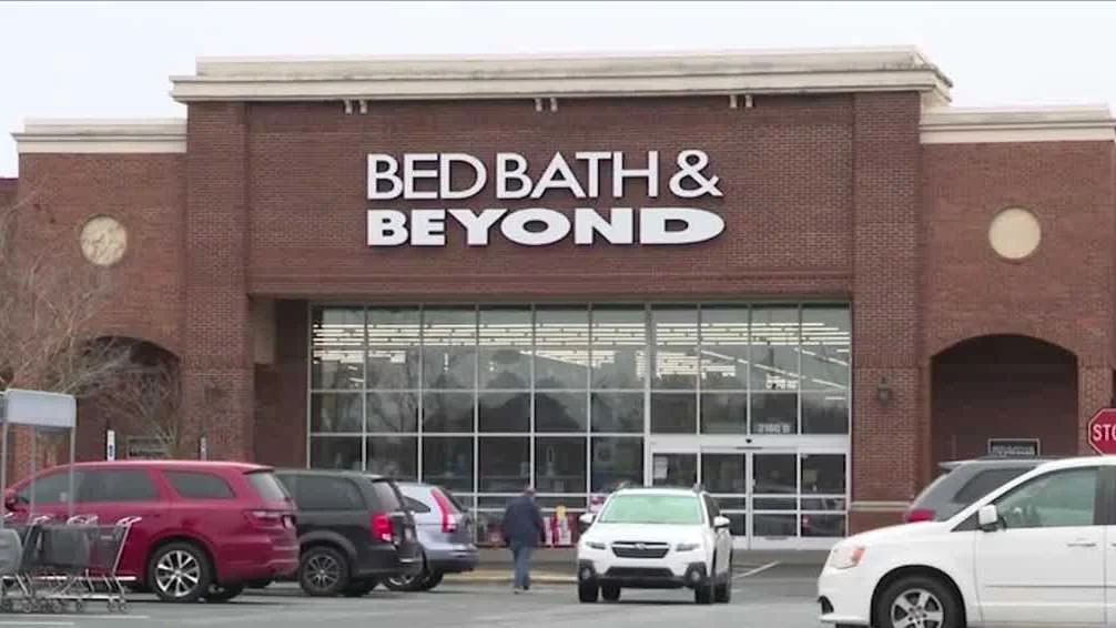 Bed Bath & Beyond faces bankruptcy and store closures, leaving customers with limited time to use coupons and make returns.