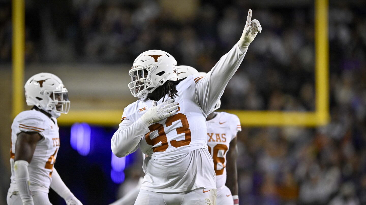 Featured image for "T'Vondre Sweat's DWI Arrest Raises Concerns for NFL Draft Prospects"