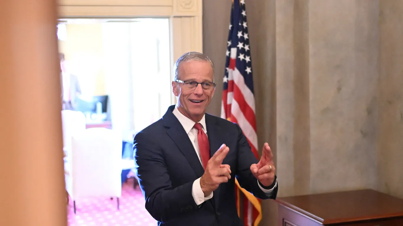 Featured image for GOP Senators Support $9B Spending Cuts Amid Congressional Clashes