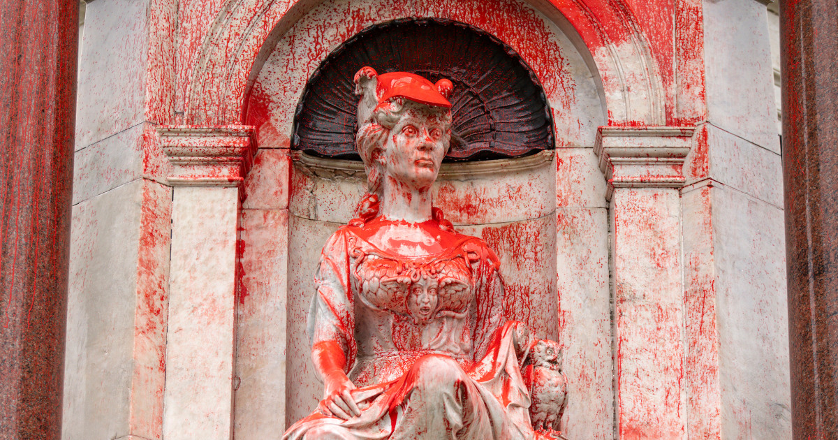 "Colonial Monuments Vandalized Ahead of Australia Day"