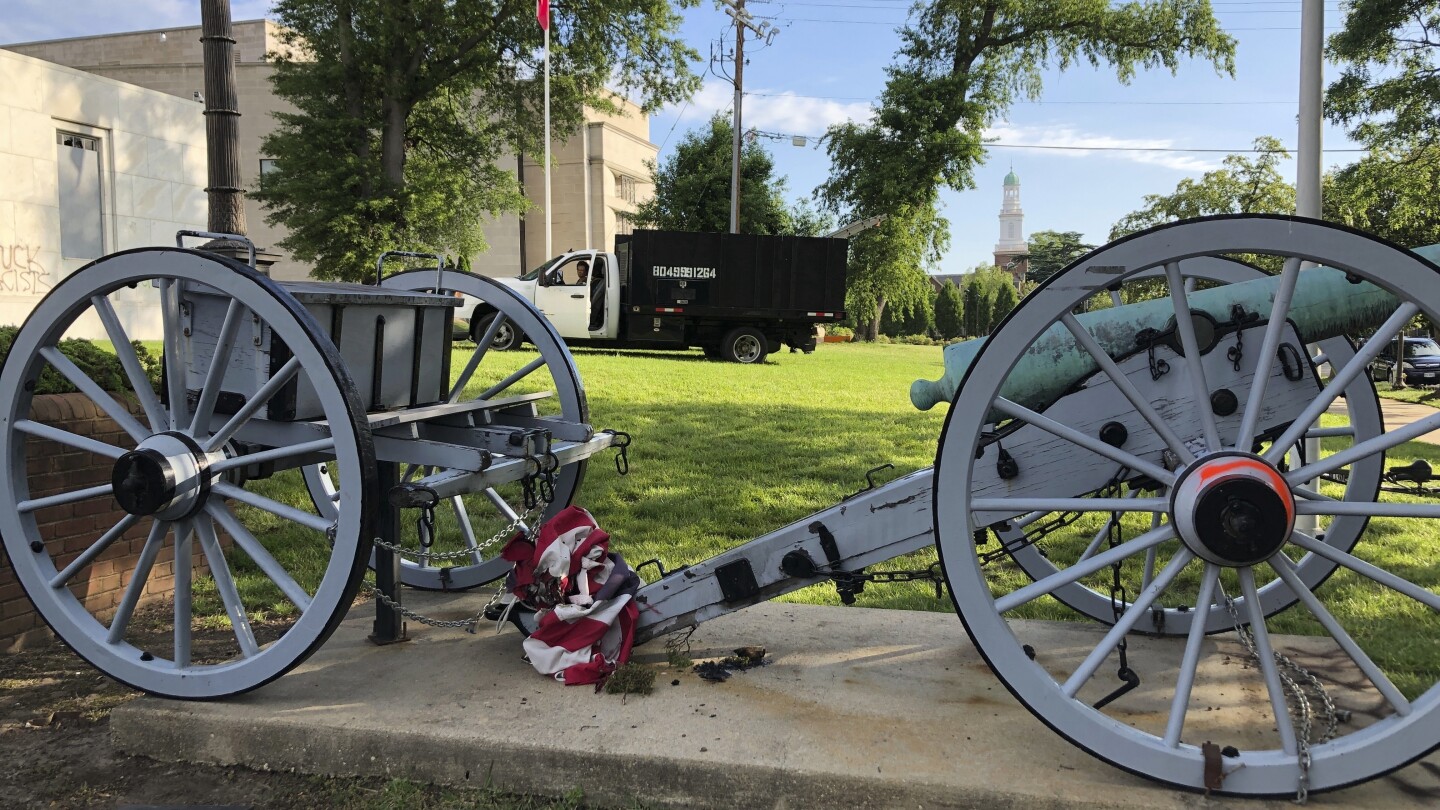 Featured image for Virginia Senate Votes to Remove Tax Breaks for Confederate Organizations