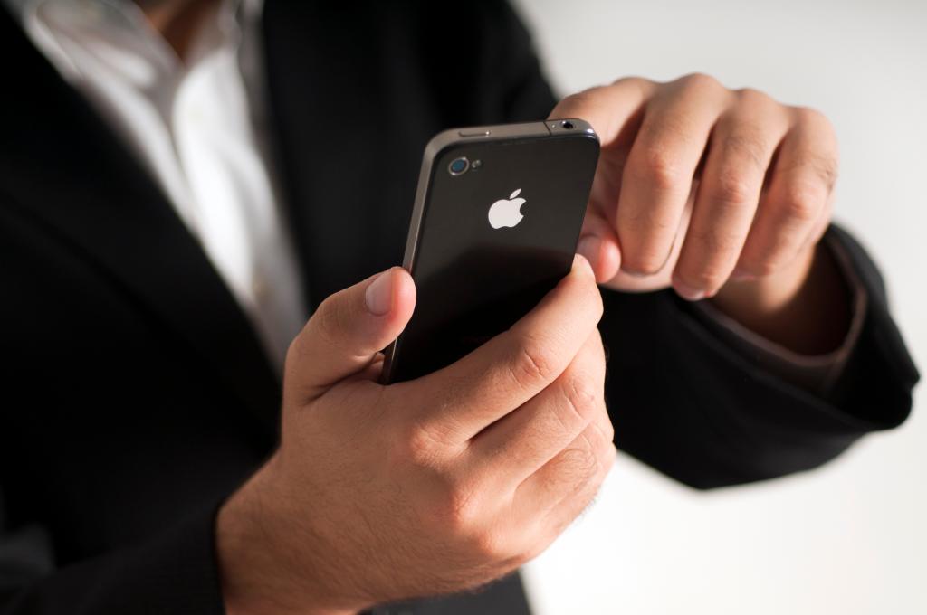 "iOS 18: Major Updates and New Features Unveiled"