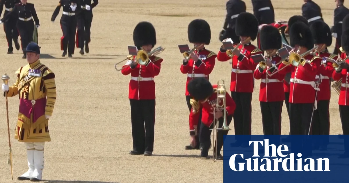 Featured image for Soldiers struggle with heat during Trooping the Colour rehearsal led by Prince William.