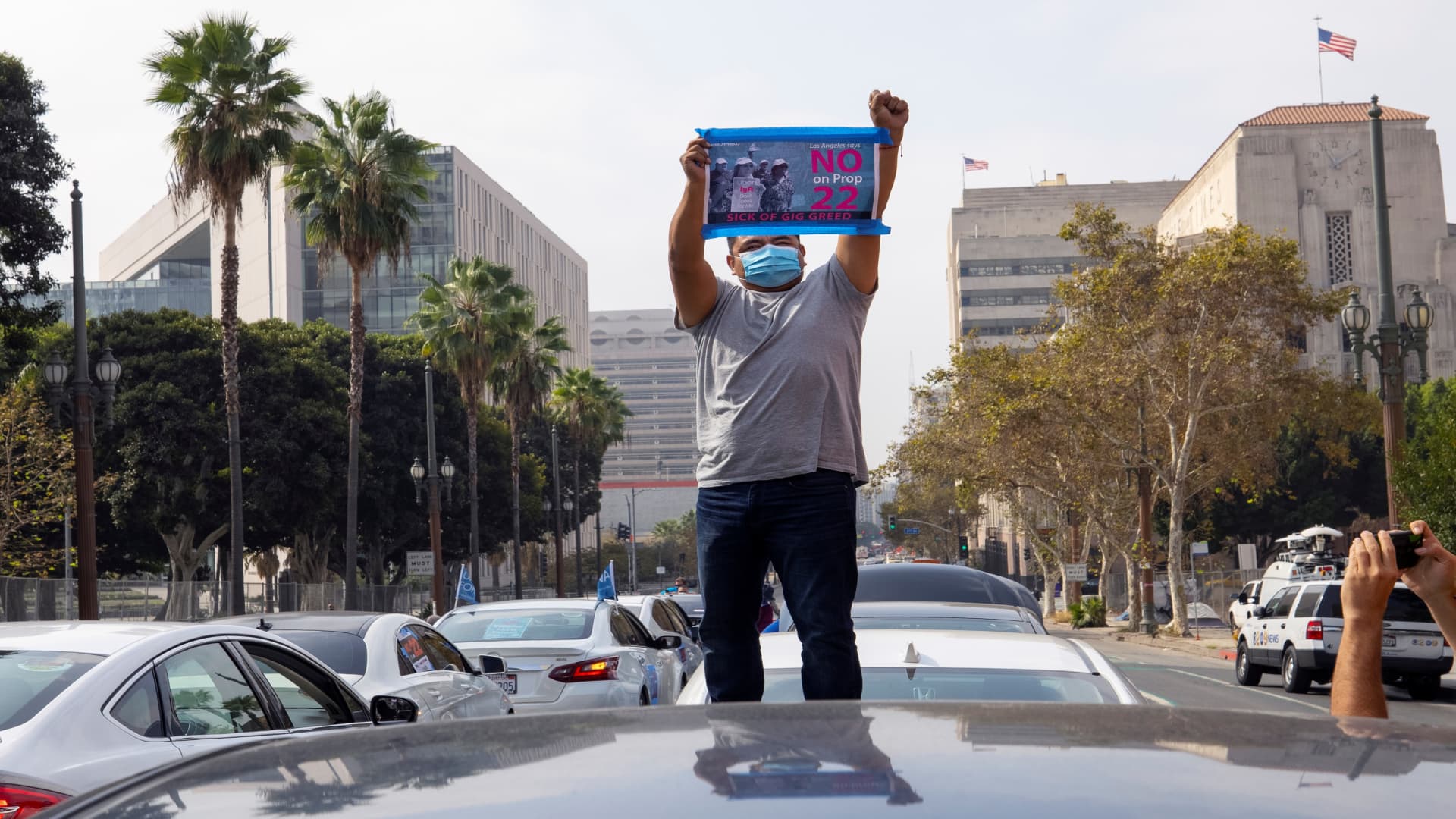 California Court Victory Allows Uber and Lyft to Classify Drivers as Contractors