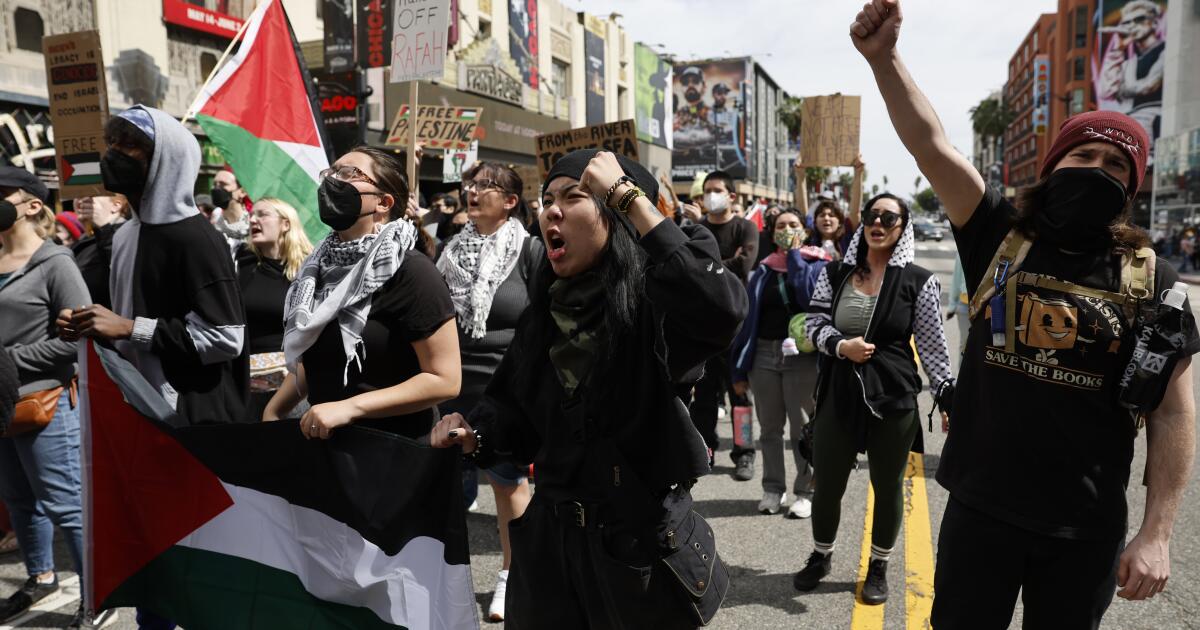 "Oscars Red Carpet Gridlock: Pro-Palestinian Protests Disrupt Hollywood Stars"