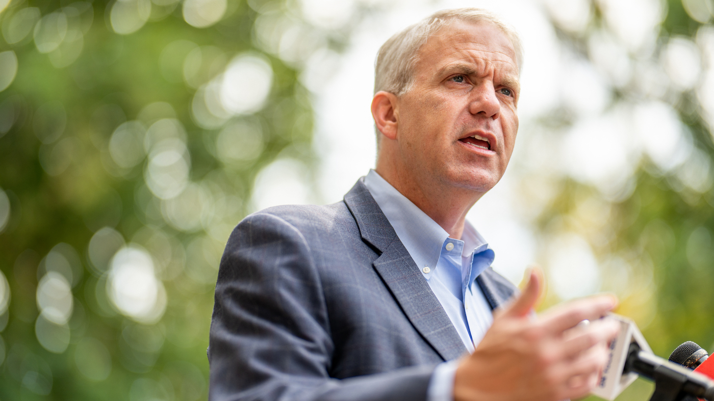 Featured image for Elvis's Cousin Brandon Presley Challenges Incumbent Tate Reeves in Mississippi Governor Election