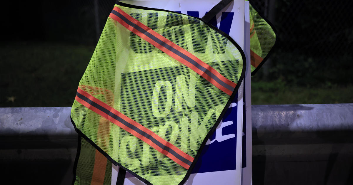 UAW and Ford Reach Tentative Labor Agreement, Ending Strikes