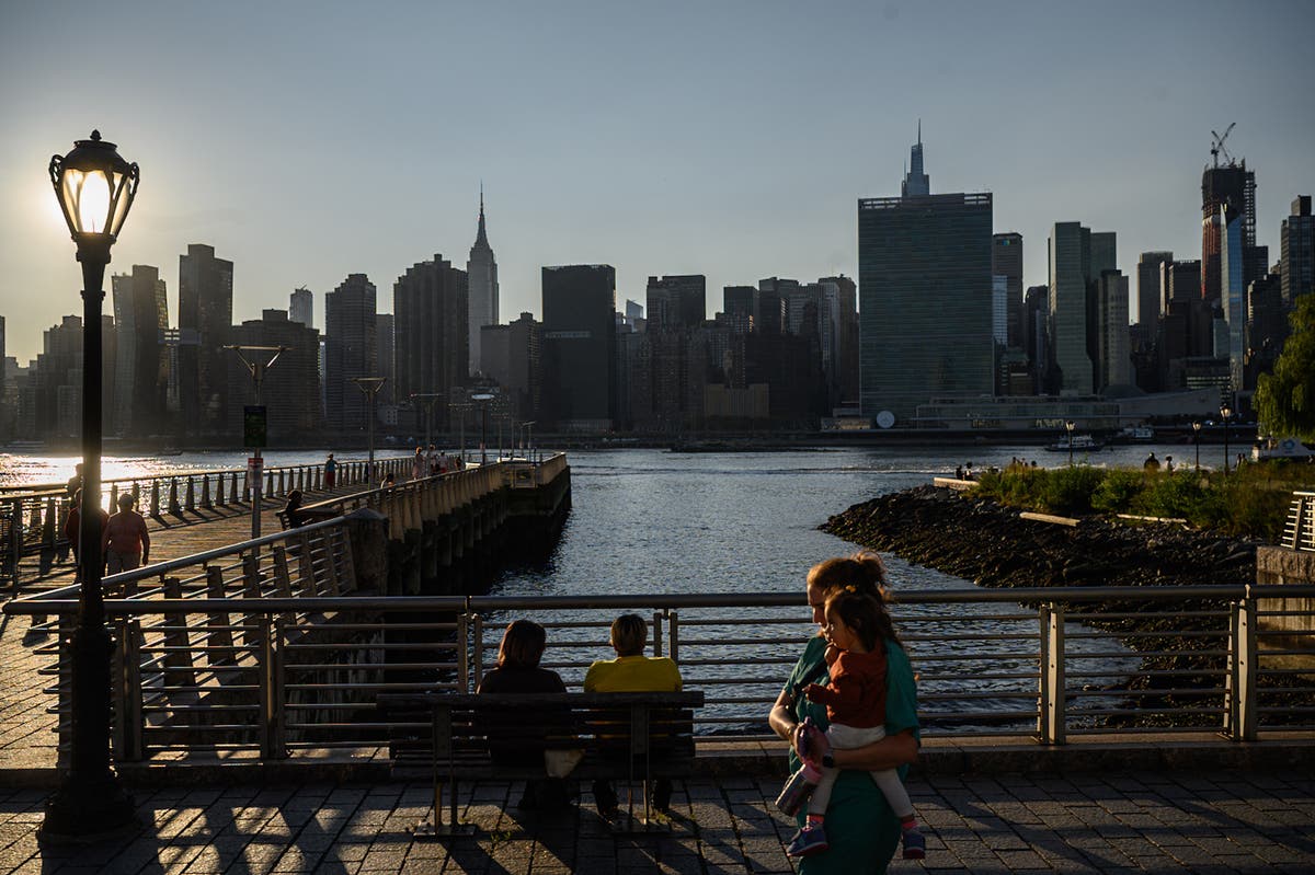 "Rare Daylight Meteor Explodes Over NYC, Shaking Boroughs"
