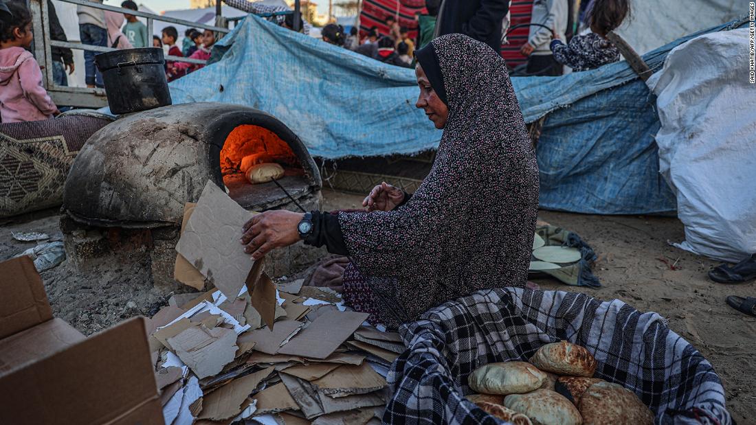 "Deadly Attack on Gazans Awaiting Aid Amid Israel-Hamas War"
