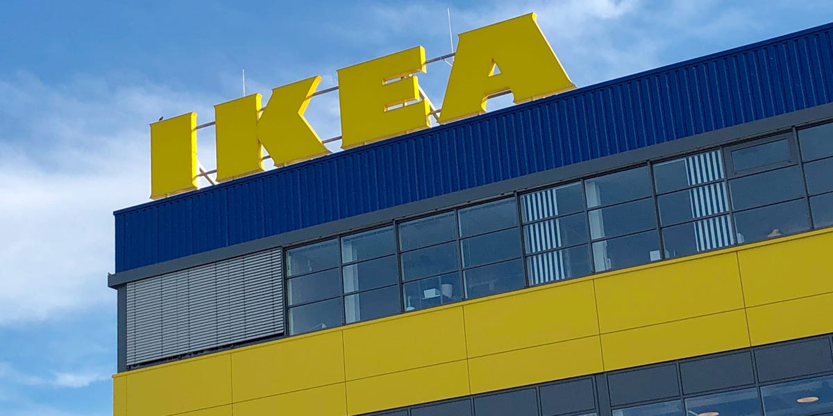 "Ikea Announces Continued Price Cuts Despite Red Sea Disruptions"