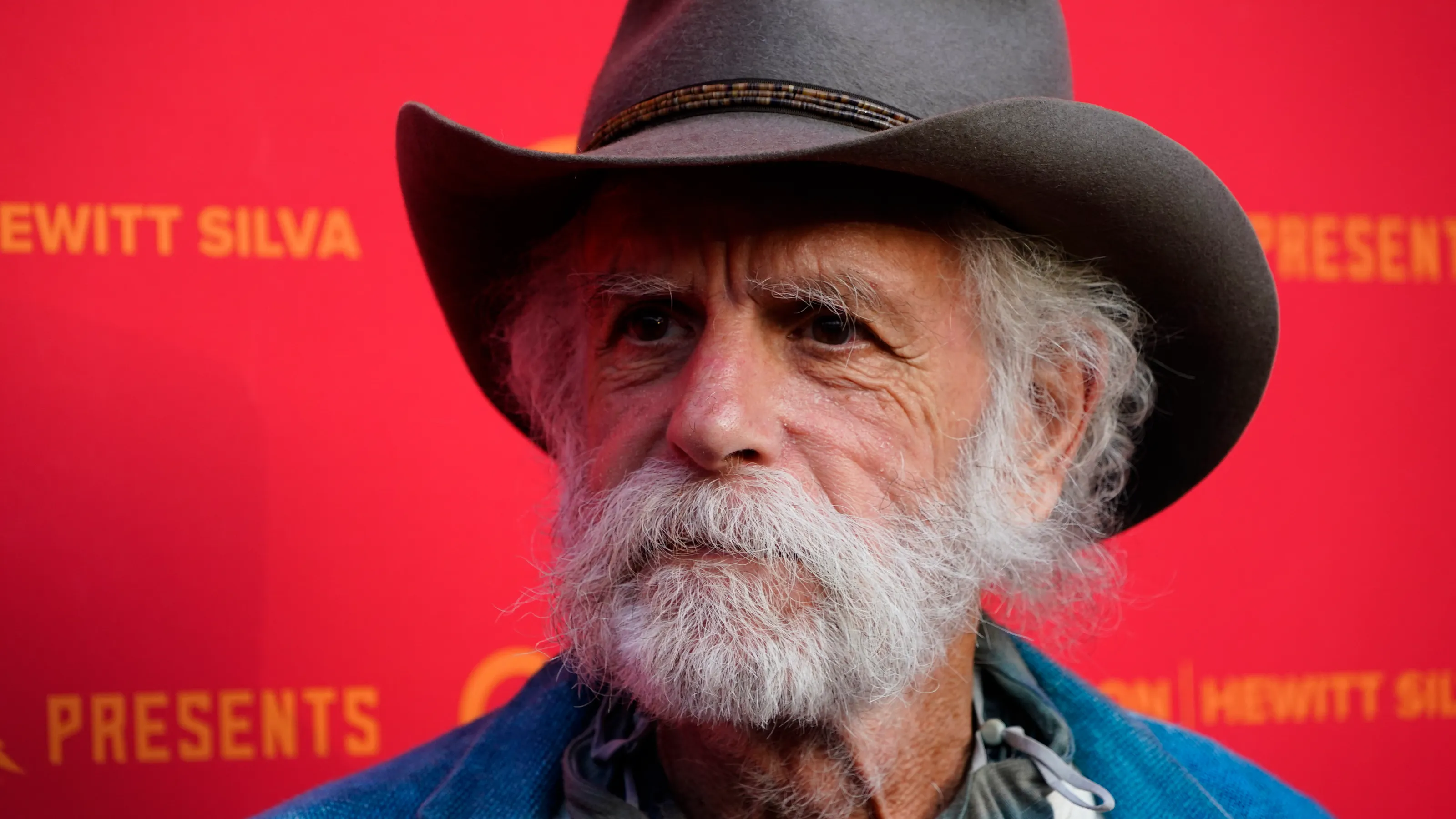 Featured image for Grateful Dead Co-Founder Bob Weir Dies at 78