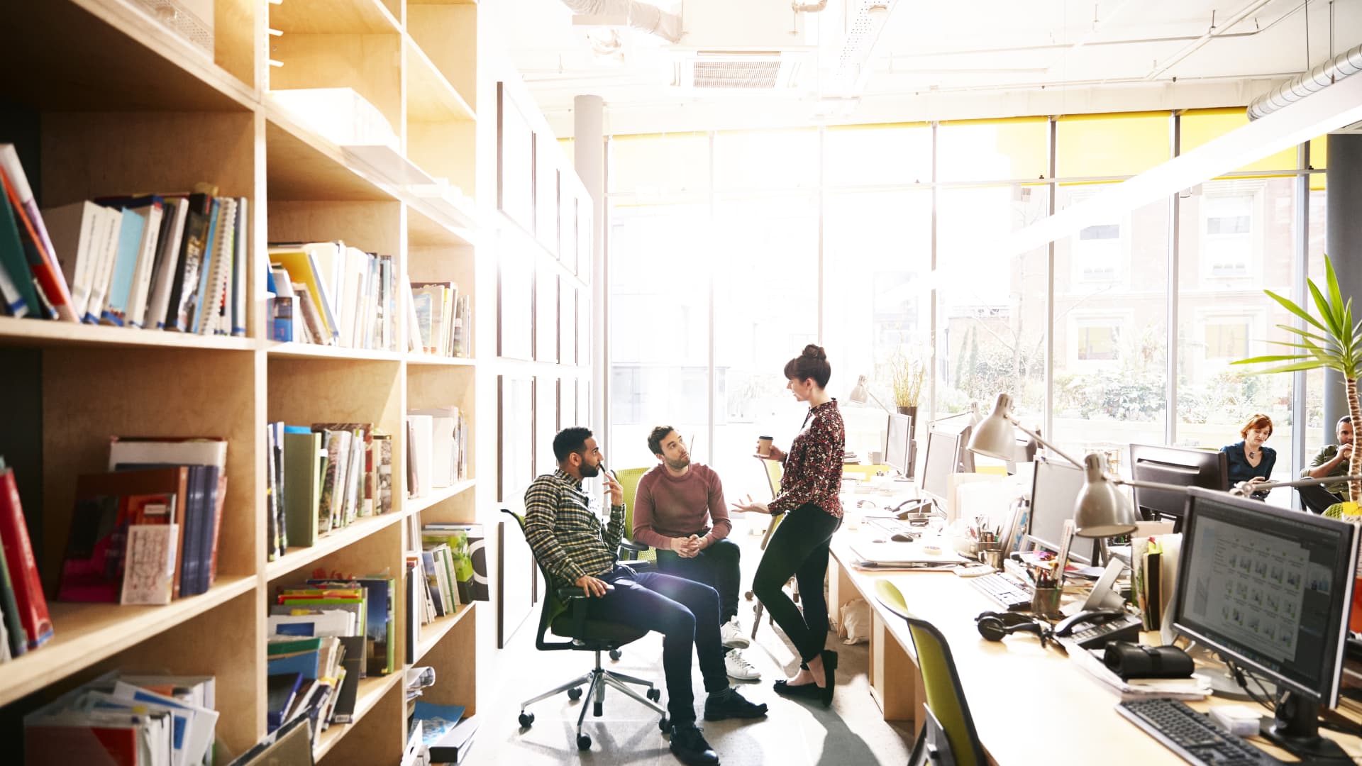 Featured image for "2024 Pay Raise Prospects Dim as U.S. Job Market Levels"