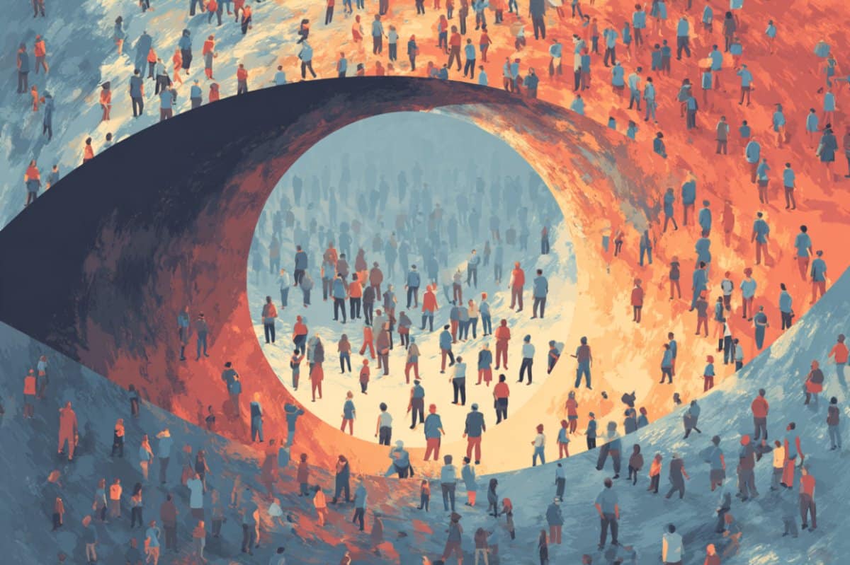 Inner Circles and the Illusion of Societal Polarization