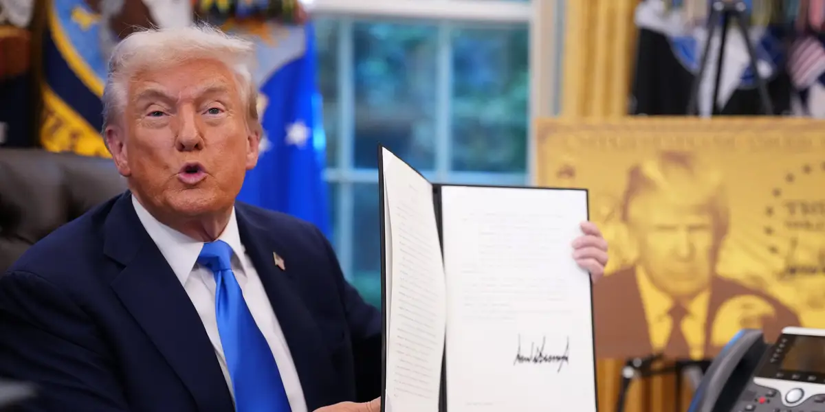 Featured image for Trump's H-1B Visa Fee Hike Sparks Concerns and Policy Changes