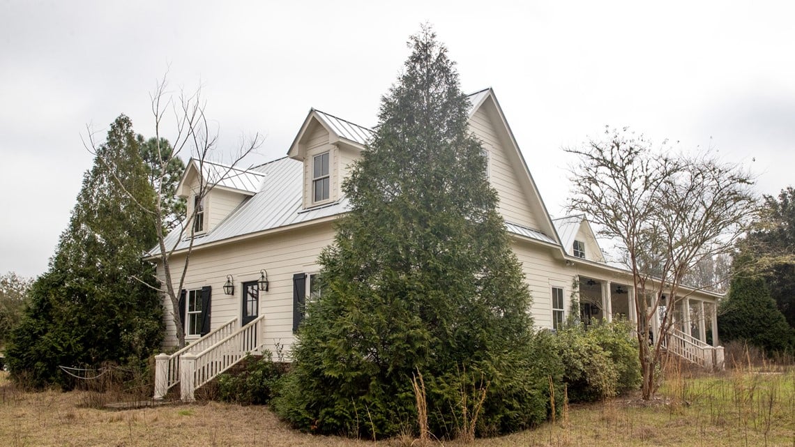 Featured image for Murdaugh family property sold to multiple buyers, including unique donations.