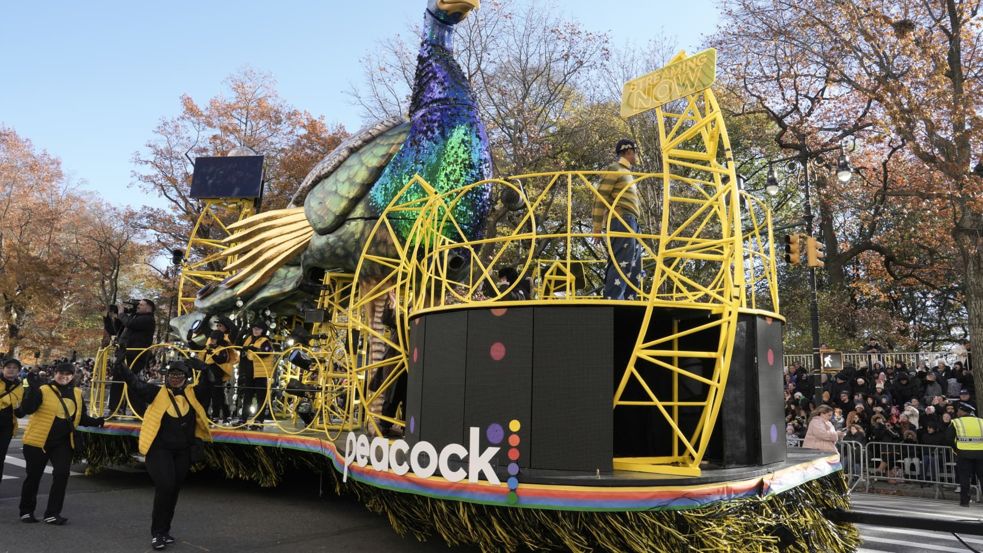 Thanksgiving TV Broadcasts Shatter Ratings Records, Defying Cord-Cutting Trend