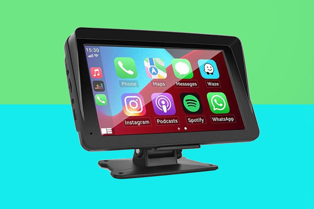 Featured image for "Upgrade Your Car with a $100 Wireless Apple and Android Display"