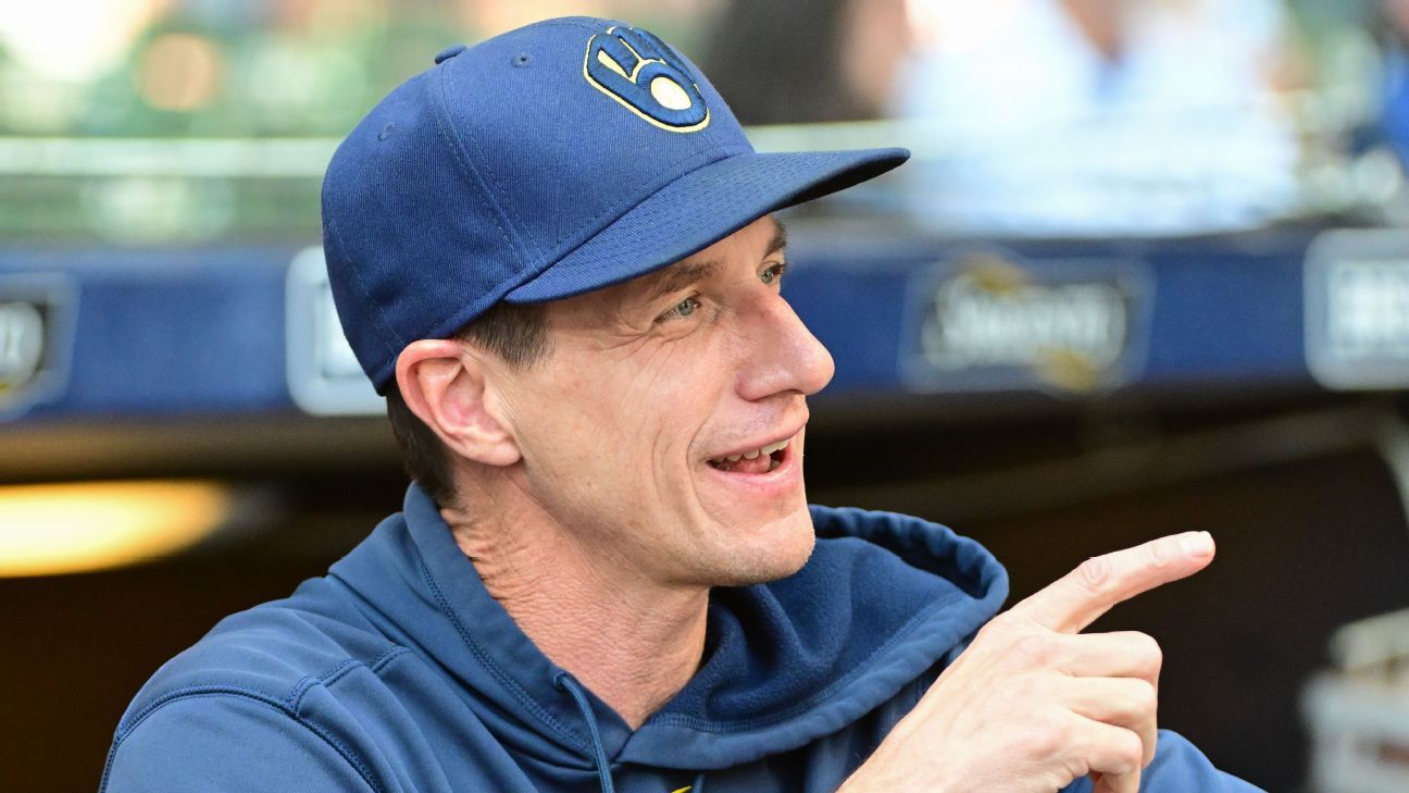Featured image for Craig Counsell Leaves Brewers to Become Cubs Manager