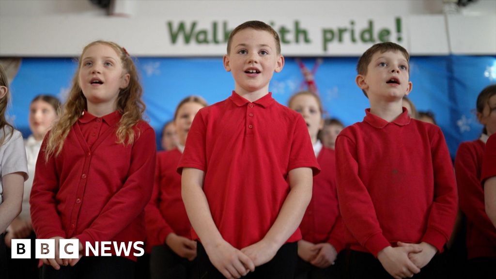 Teachers Advocate for Year-Round School Singing