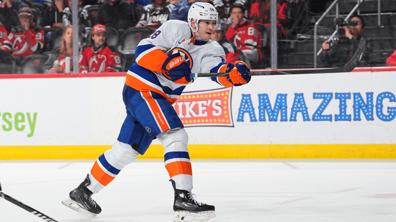 Featured image for Islanders and Red Wings Make Key Player Moves Before Free Agency