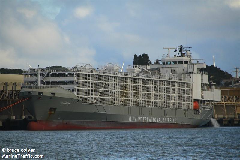 New Zealand Bans Live Animal Exports by Sea.