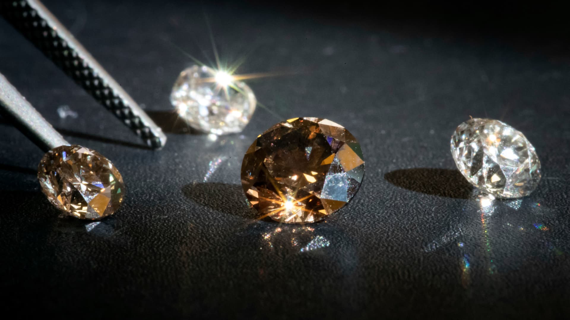 Featured image for The Rise of Lab-Grown Diamonds: A Sustainable Revolution in the Jewelry Industry