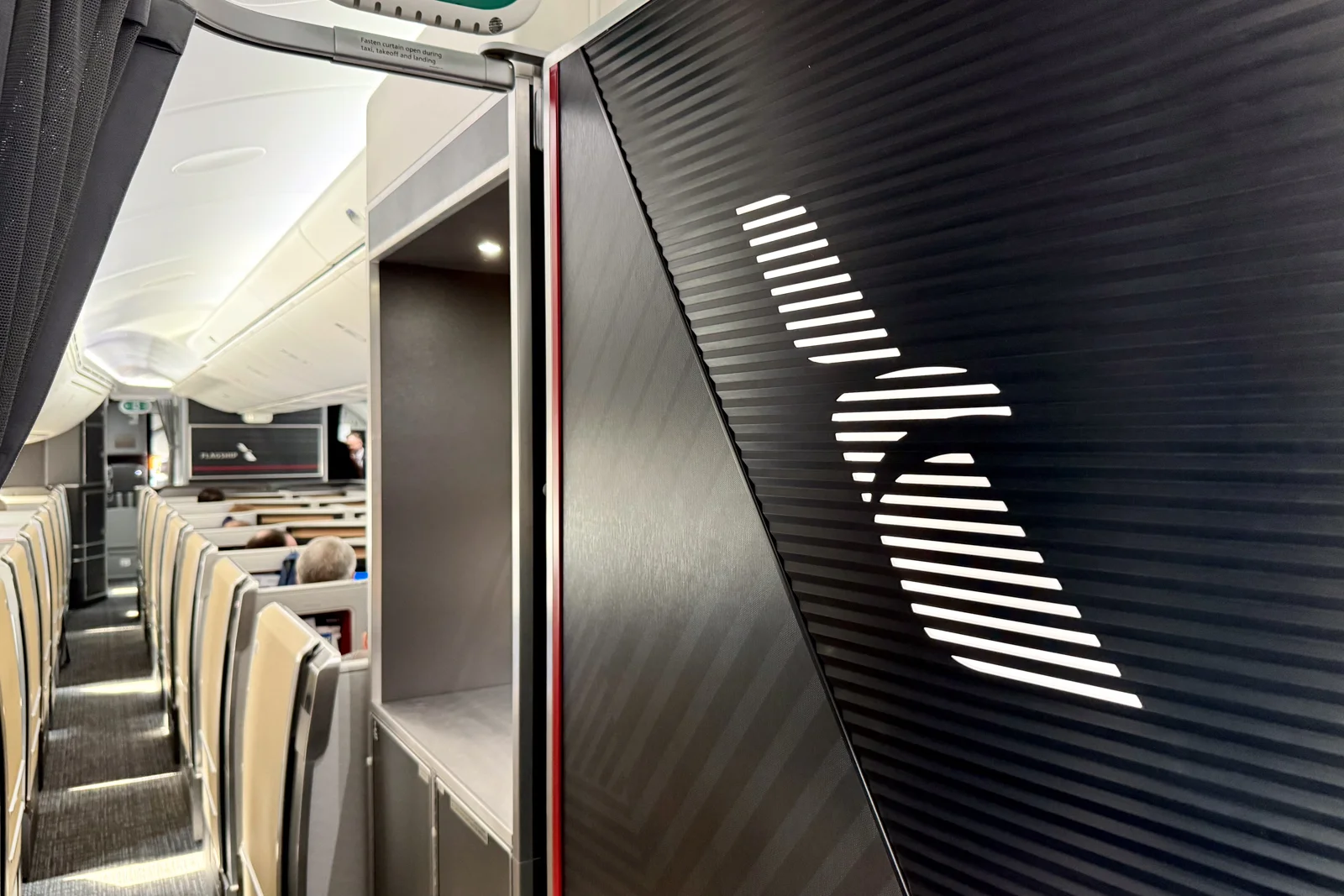 Featured image for American Airlines Launches New Flagship Suites on Boeing 787-9