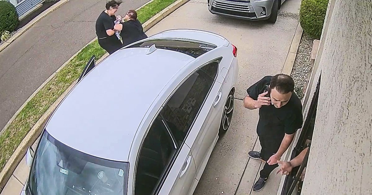 Featured image for "Taco Bell Manager's Quick Actions Save Baby's Life in Drive-Thru Crisis"