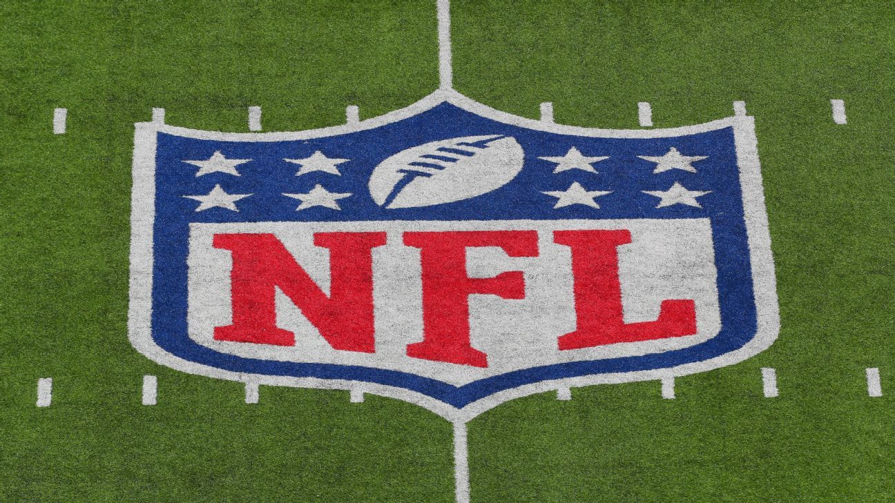 "Patriots' Primetime Flex: Eagles-Seahawks Take Center Stage in Week 15"