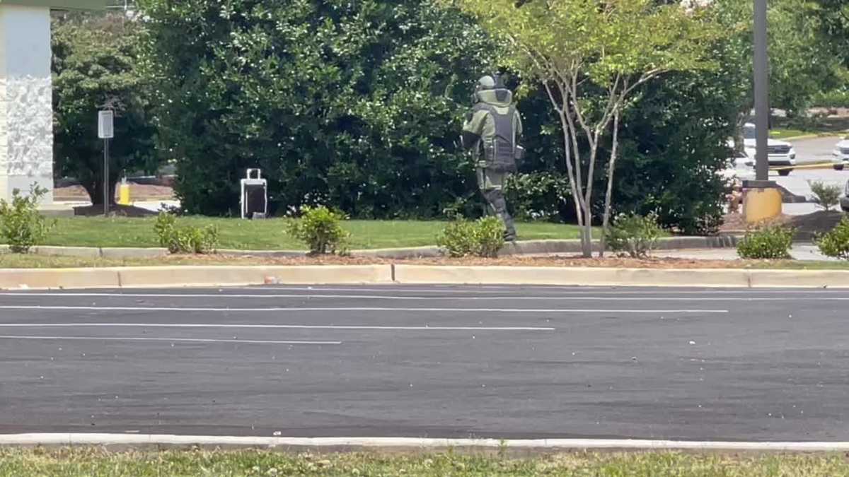 Suspicious Package Forces Evacuation of South Carolina Publix, Starbucks, and Chipotle