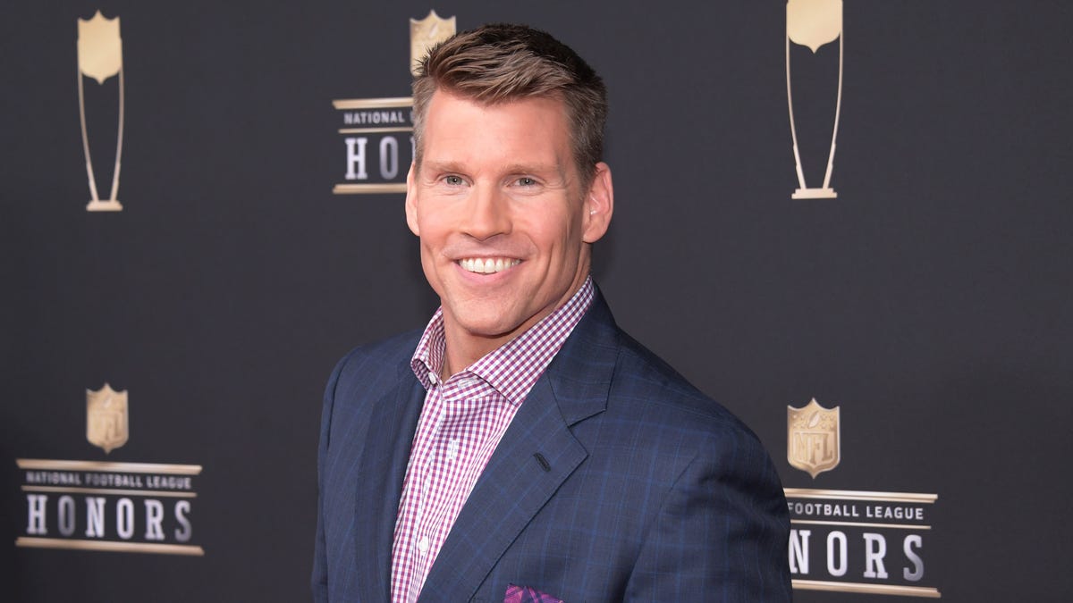 Featured image for "Streaming NFL RedZone: Your Guide to YouTube TV, Fubo, and Hulu"