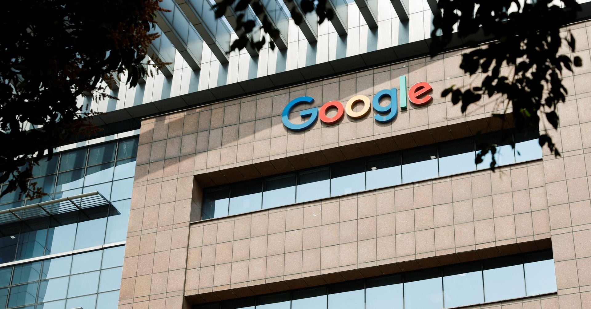 Featured image for "Google Restores Indian Apps After Government Warning"